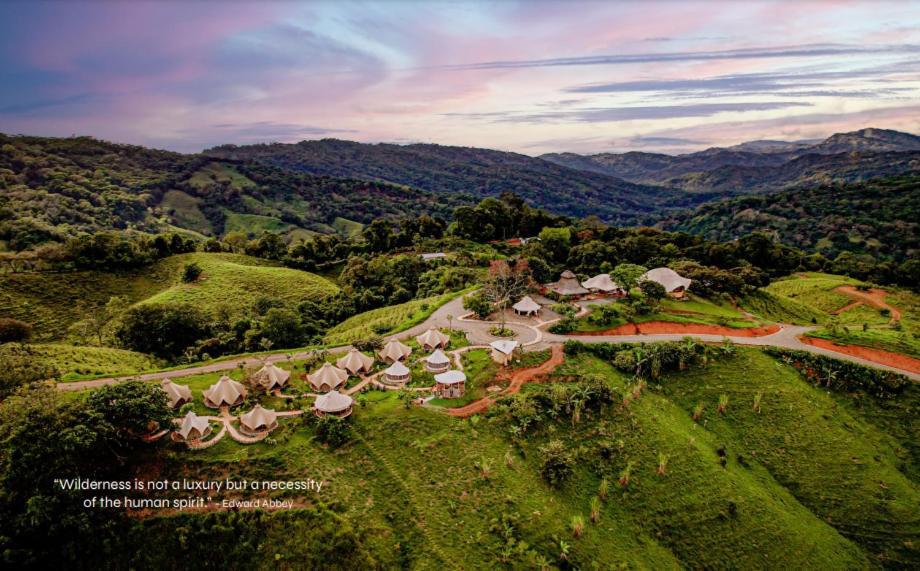 Holos Retreat Center: The Entire Ridge Basecamp Baru Екстер'єр фото