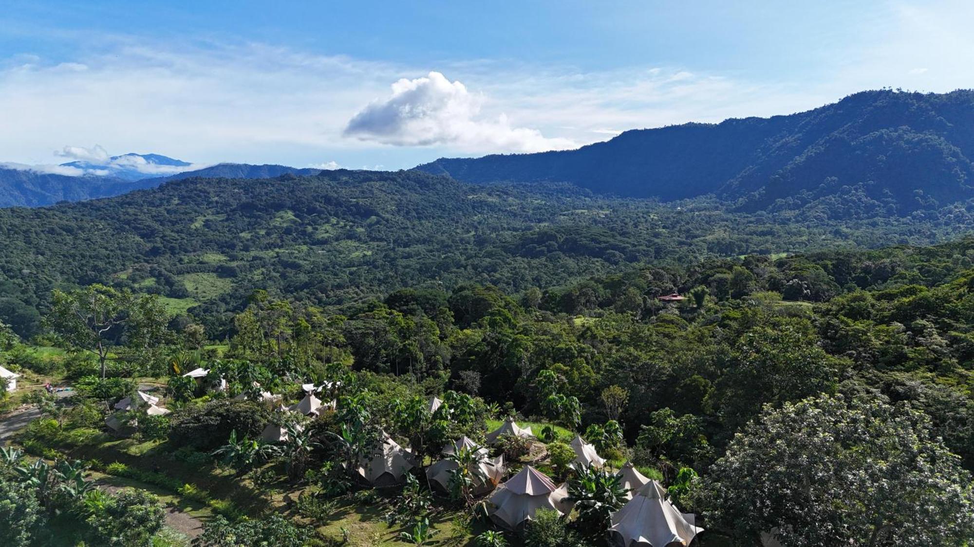 Holos Retreat Center: The Entire Ridge Basecamp Baru Екстер'єр фото